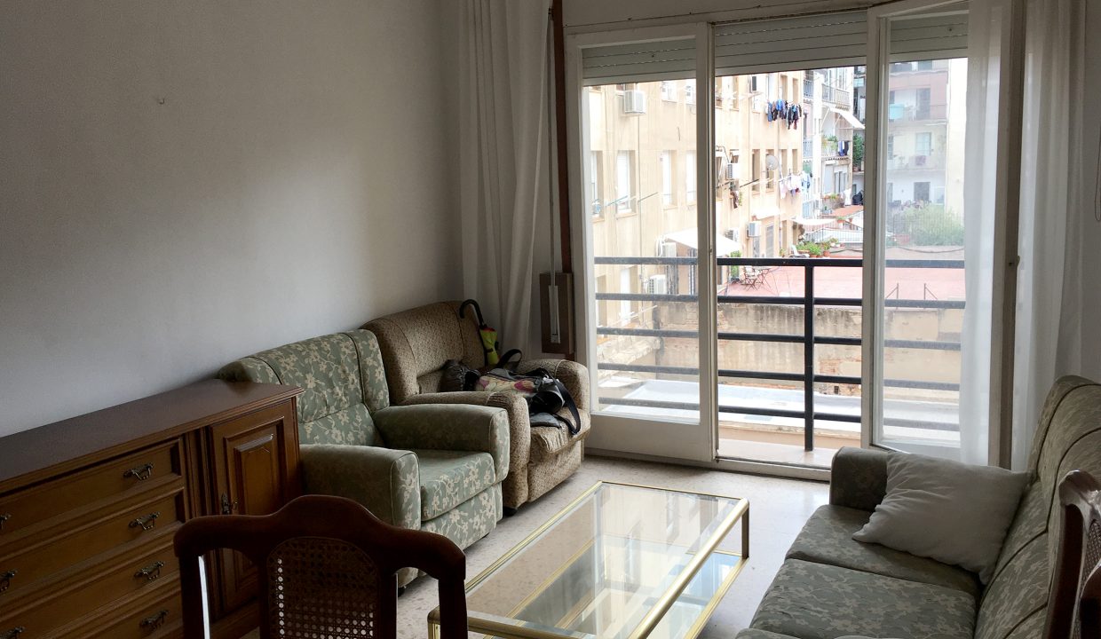 151-2022-01-comedor-comprar-piso-barcelona